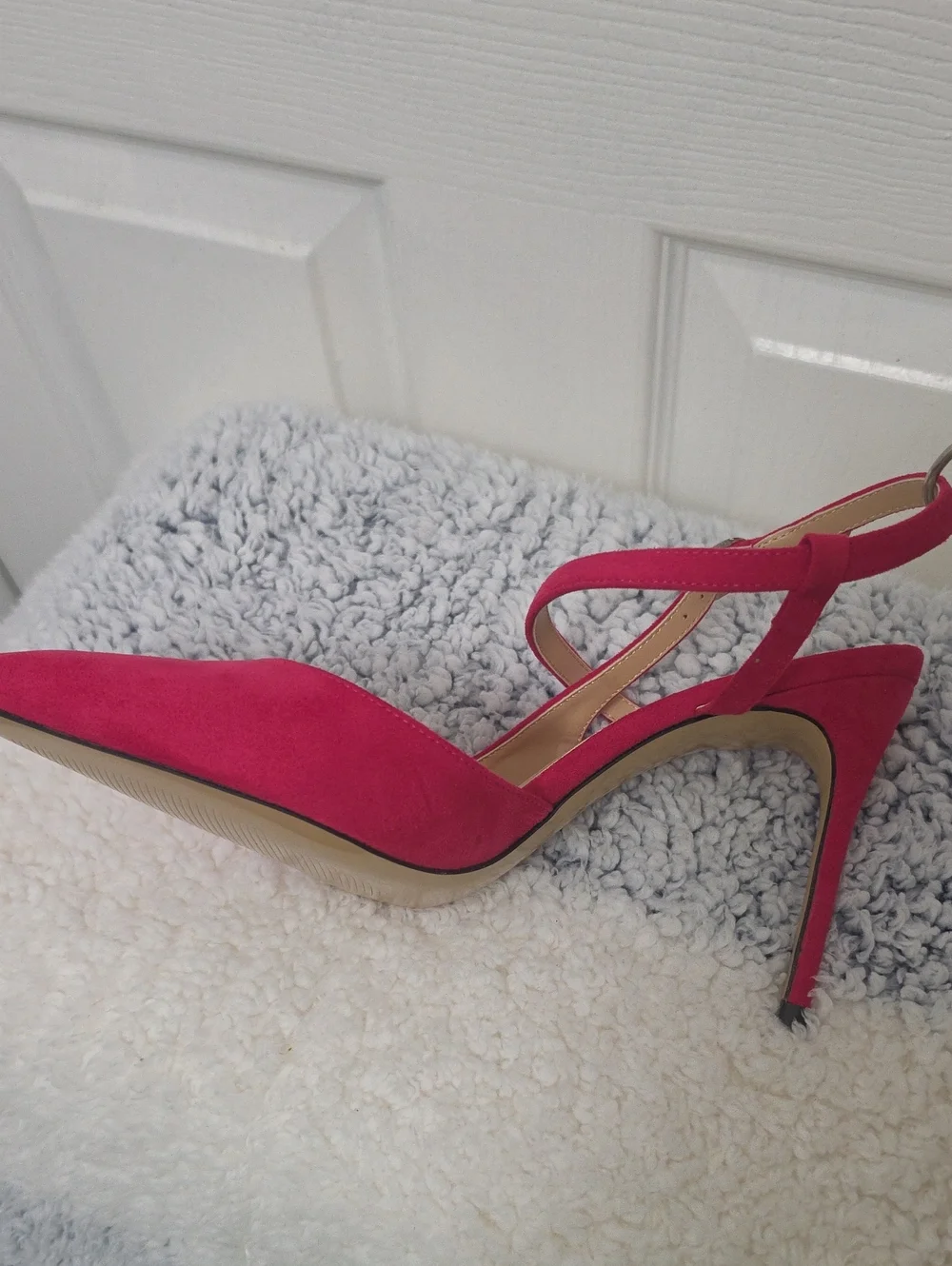 Pointed Toe Ankle-Strap Heels in Bright Pink